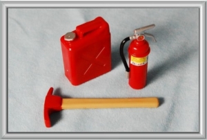 1:10 JERRY CAN,AXE,EXTINGUISHR