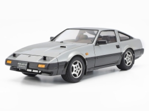 1:24 NISSAN 300ZX 2-SEATER